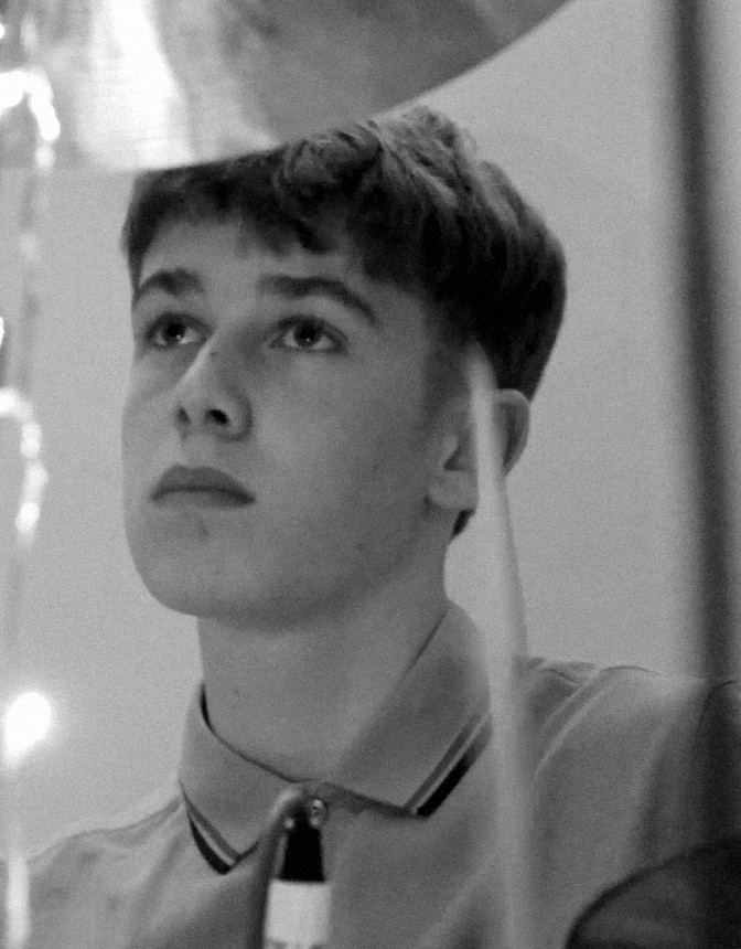 Jesse as Alan White in Oasis Mornin' Glory